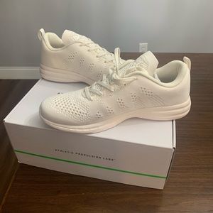 LuLuLemon Men’s APL Techloom Pro in Sea Salt